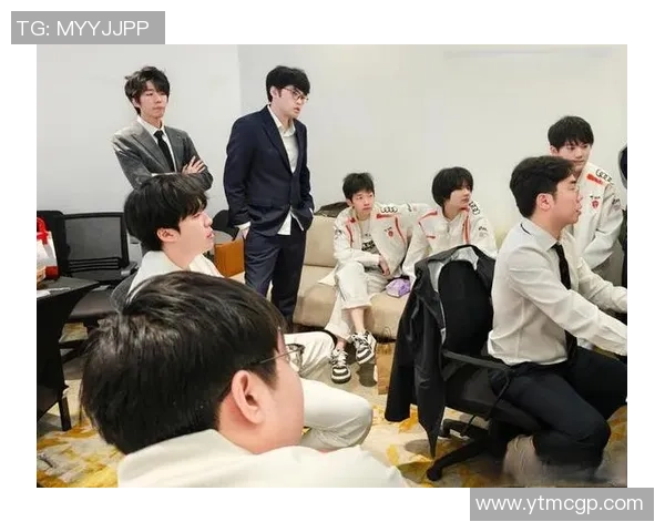 赛后分析：JDG与FPX对抗中的战术意识与团队配合探讨